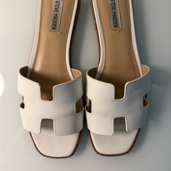Steve Madden White Sandals - Picture 2 of 4
